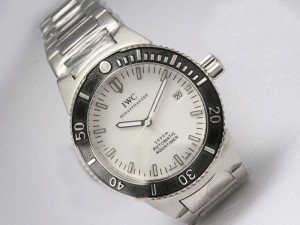 iwc-aquatimer-white-dial-with-black-bezel-watch-17_1